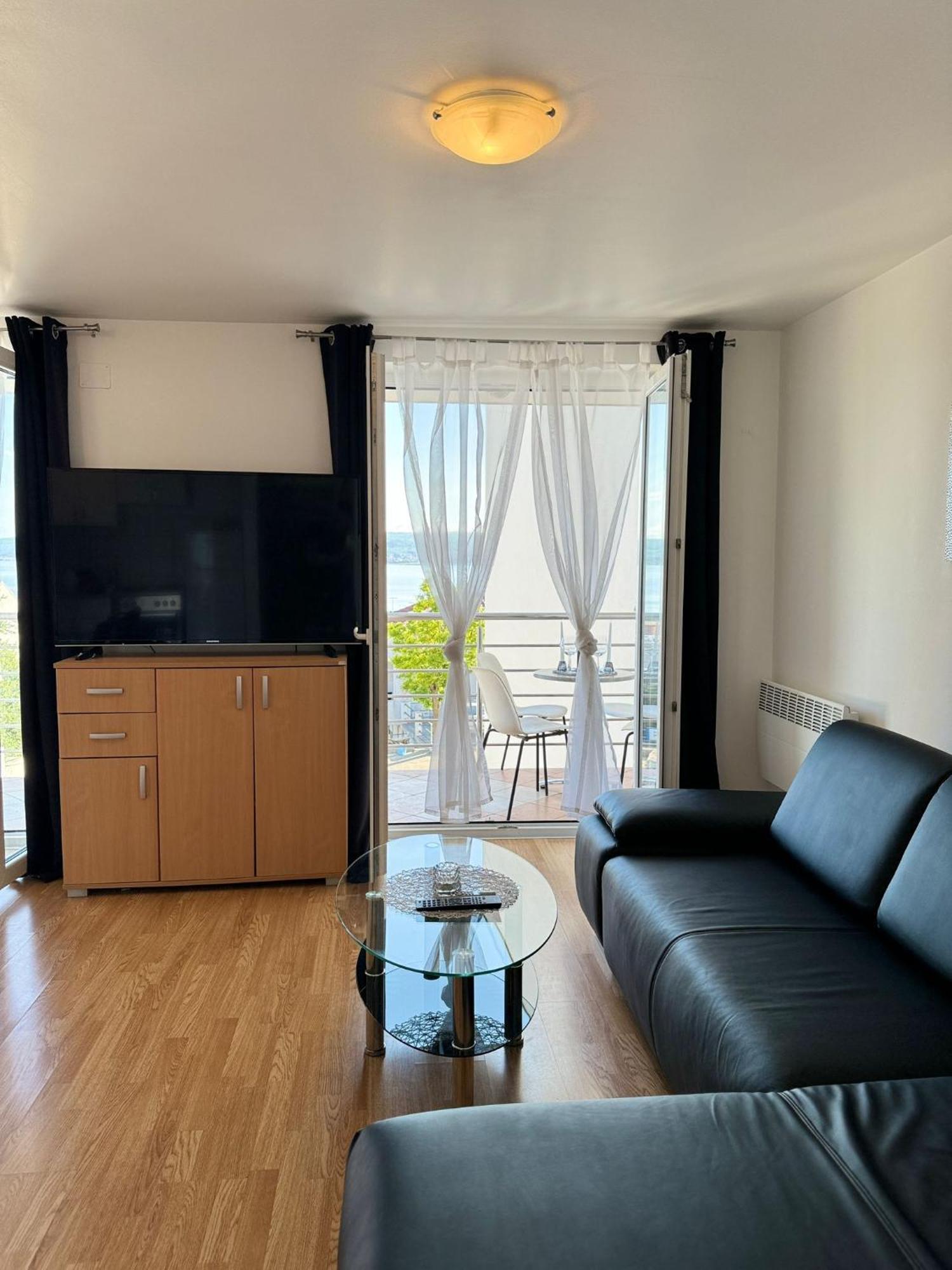 Apartment Domgjoni Crikvenica